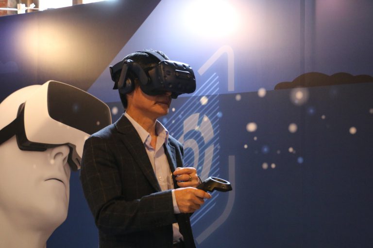 國內第一支 3DVR 互動新聞發表 科技部長陳良基：觀眾就在新聞中