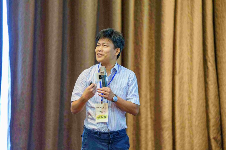 國立臺北科技大學工業工程與管理系副教授 徐昕煒
